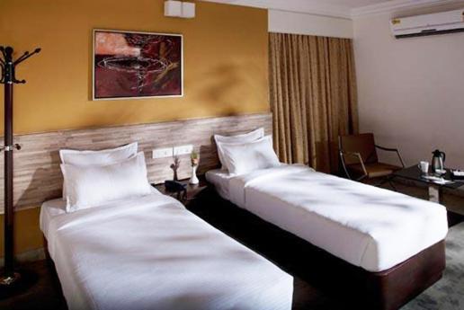 Hotel Metro Park Inn Κοϊμπατόρε Δωμάτιο φωτογραφία
